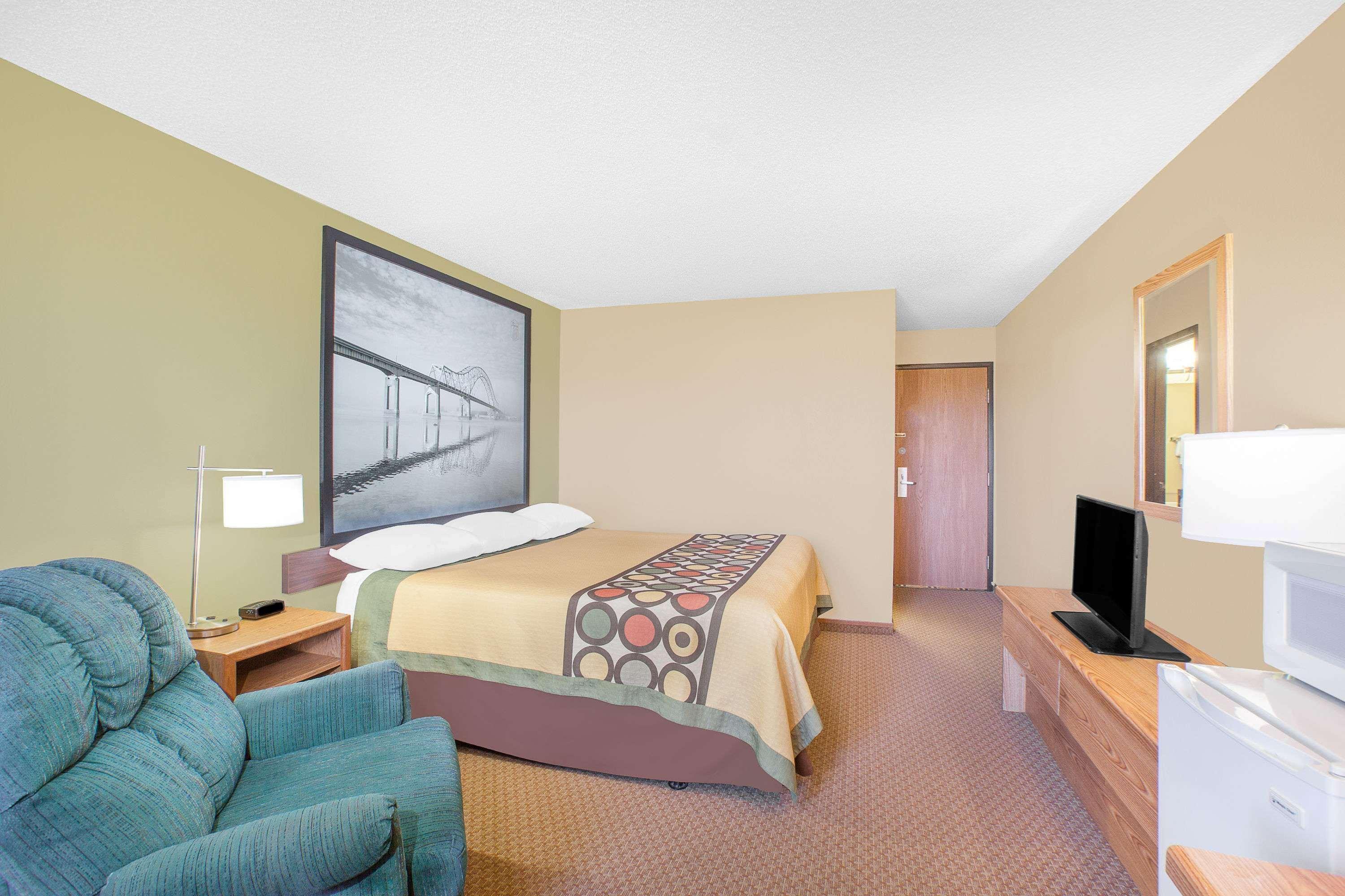 ซูเปอร์ 8 บาย วินด์แฮม เมาท์ เพลแซนท์ Motel Mount Pleasant ภายนอก รูปภาพ