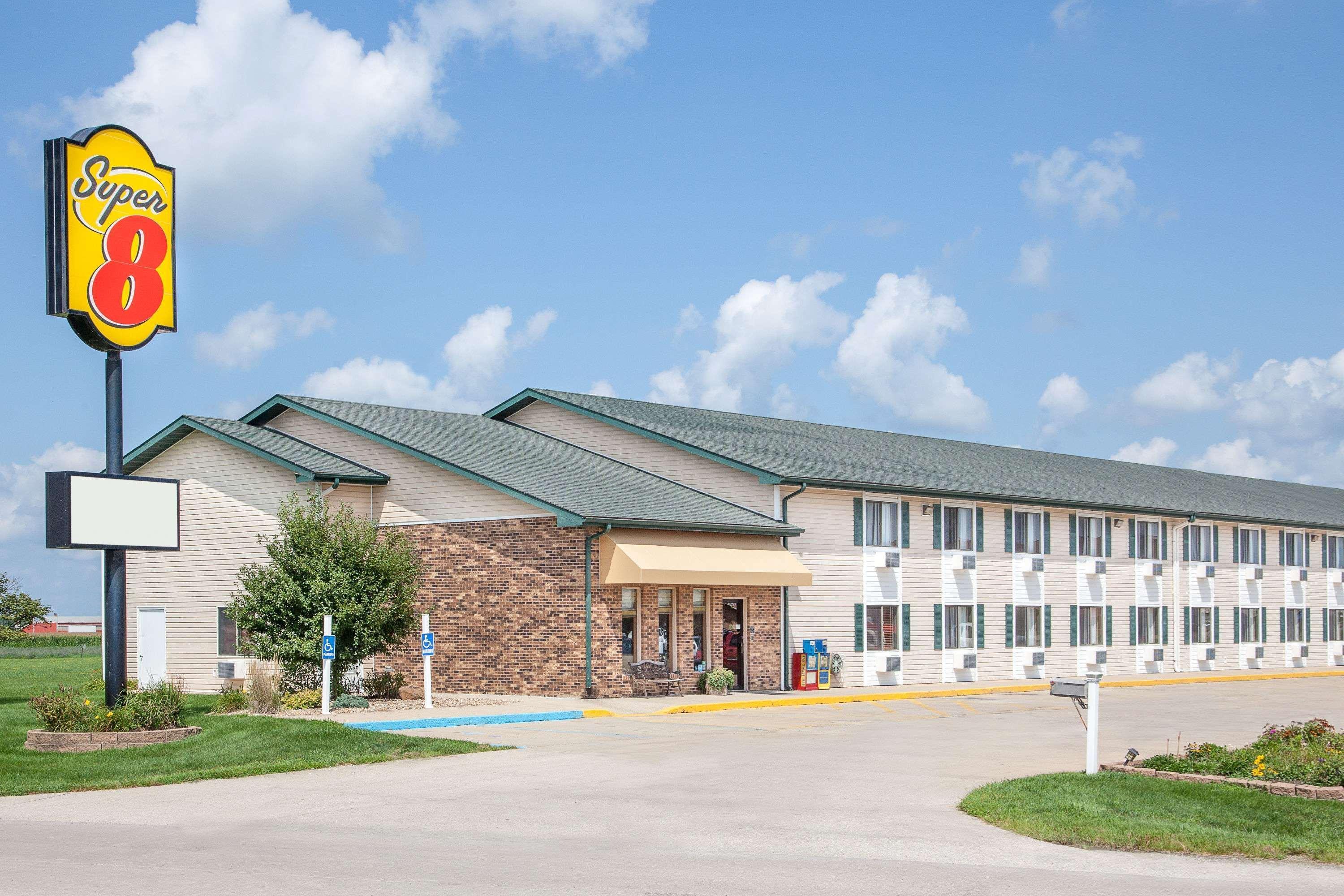 ซูเปอร์ 8 บาย วินด์แฮม เมาท์ เพลแซนท์ Motel Mount Pleasant ภายนอก รูปภาพ
