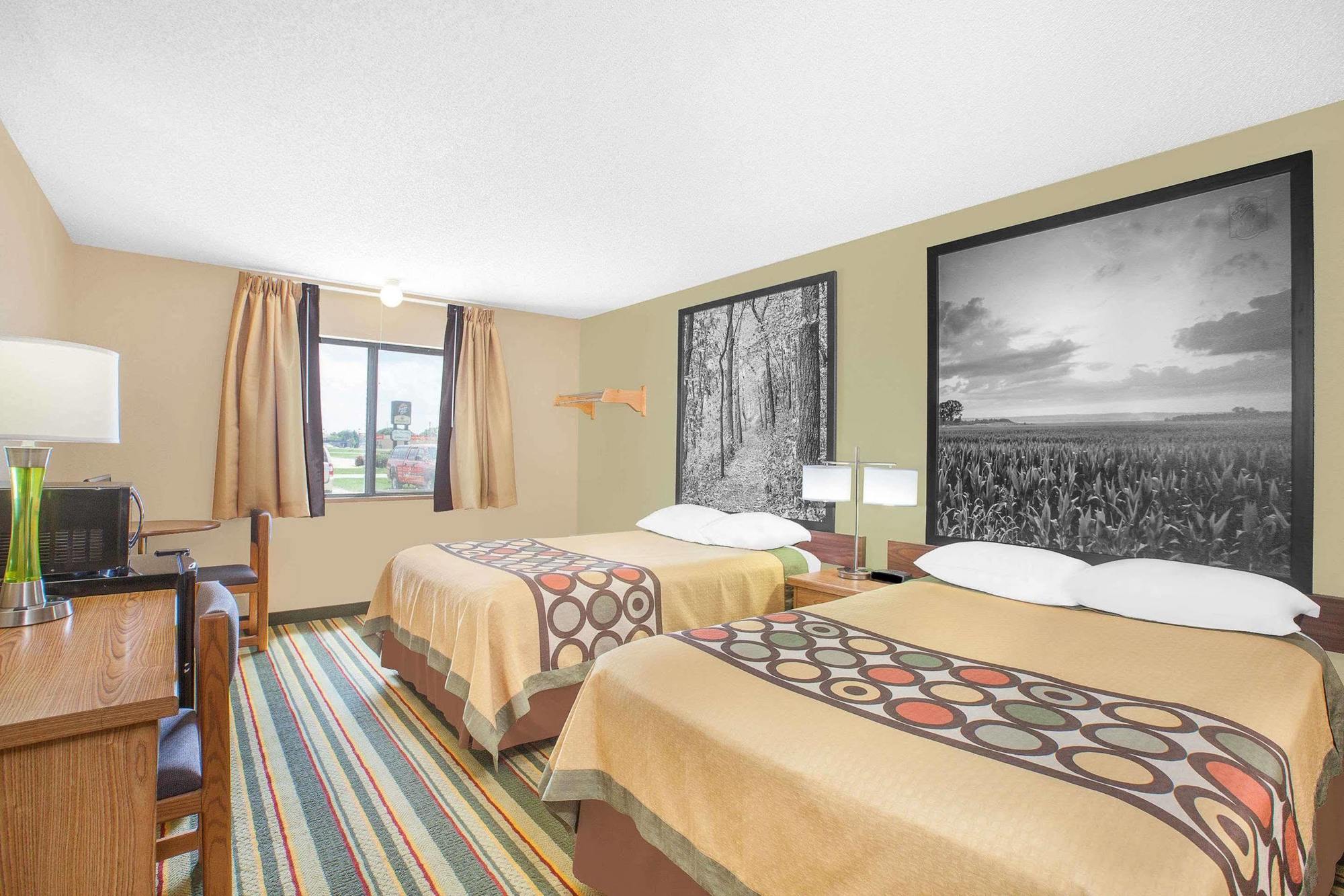 ซูเปอร์ 8 บาย วินด์แฮม เมาท์ เพลแซนท์ Motel Mount Pleasant ภายนอก รูปภาพ